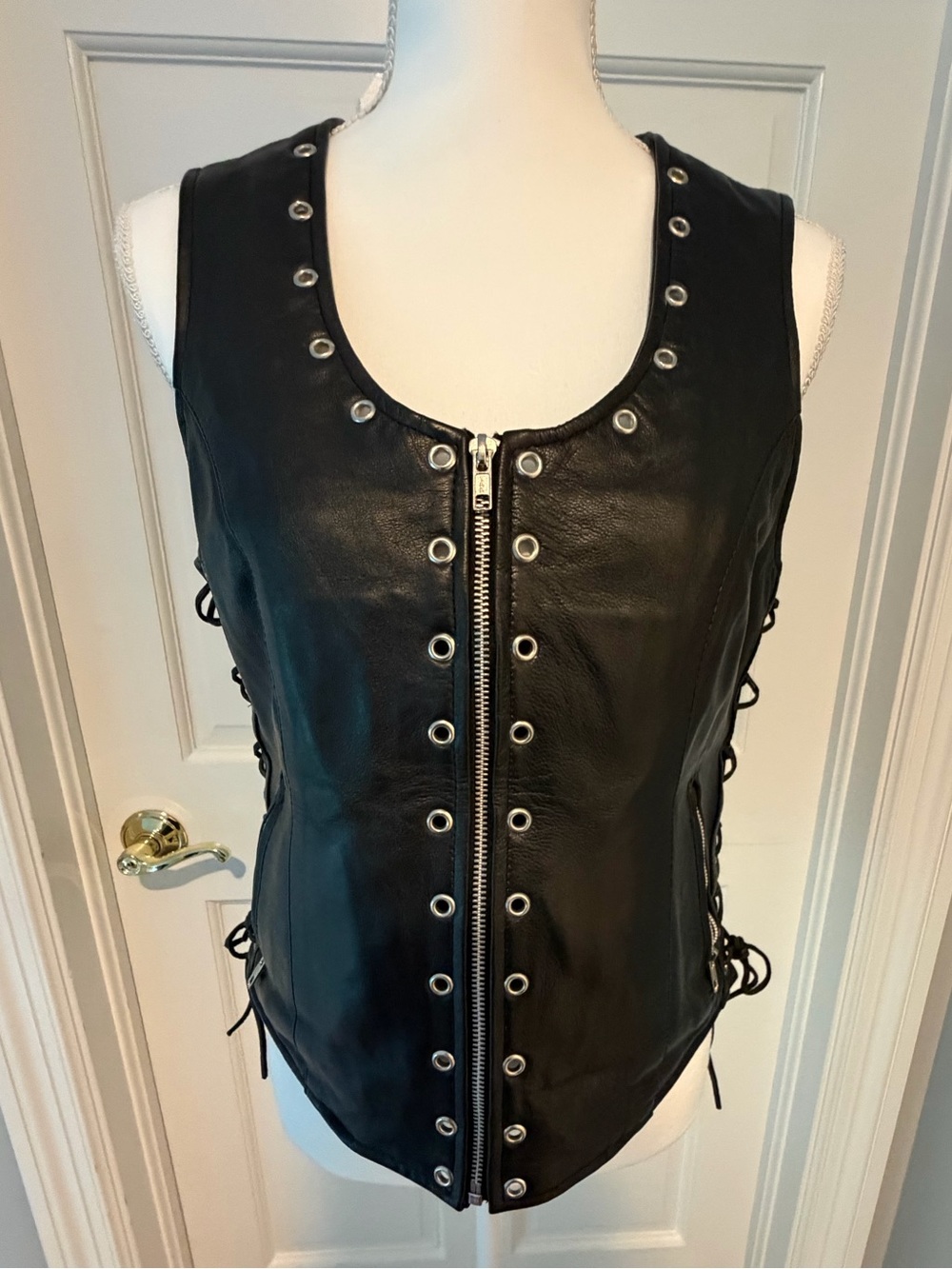 UNIK Black Leather Motorcycle Vest Women’s Sz S Moto Biker Concerts Harley Edgy